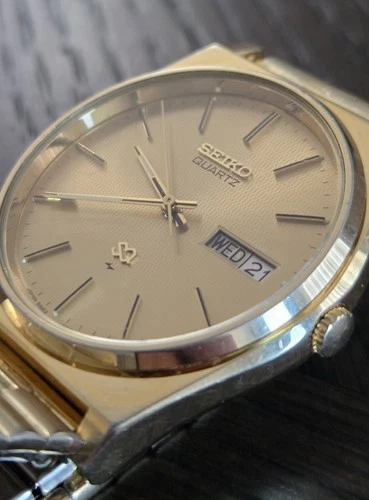 Seiko Men's Vintage SQ 6923-8009 Quartz Watch with Day/Date Gold Tone Dial Mint!