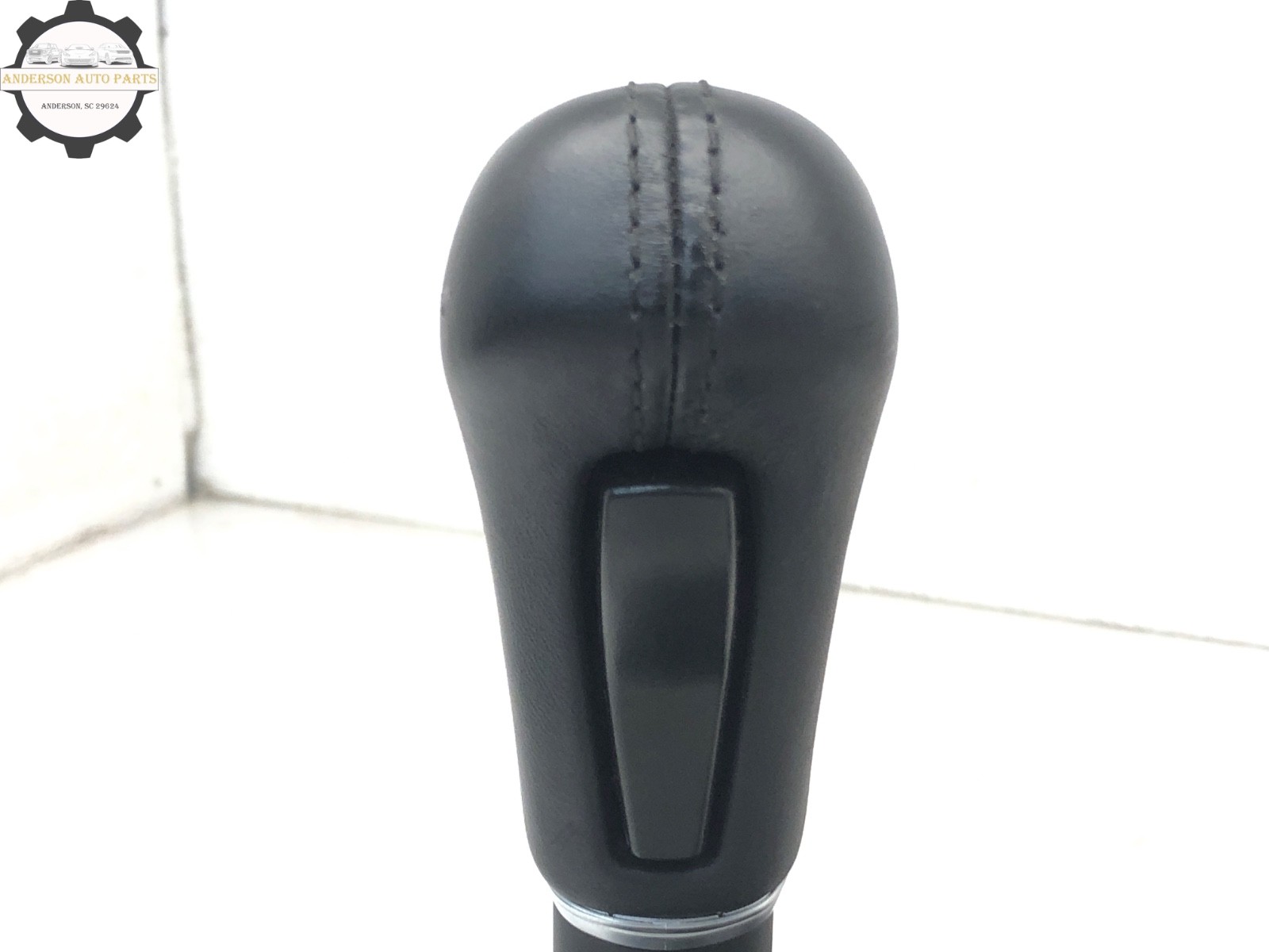 2017-2020 MASERATI LEVANTE AWD AUTOMATIC TRANSMISSION GEAR SHIFTER SELECTOR OEM