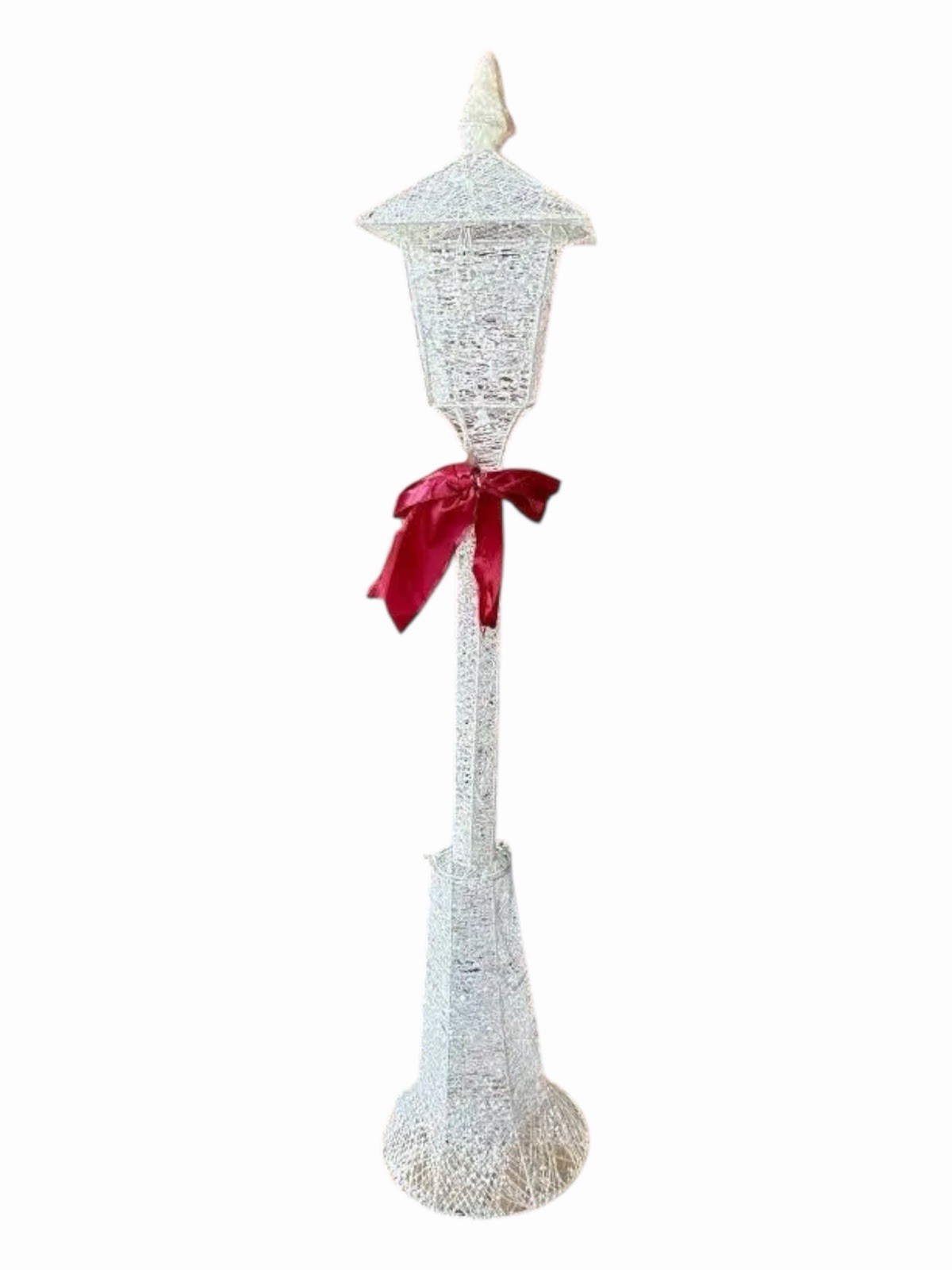 4 Ft Lighted Snow Post Lamp – Improvements Item #388975 – Pre-Owned