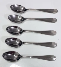 Walco Parisian Pattern 18/10 Stainless Steel Dinner Spoons - Lot of 5