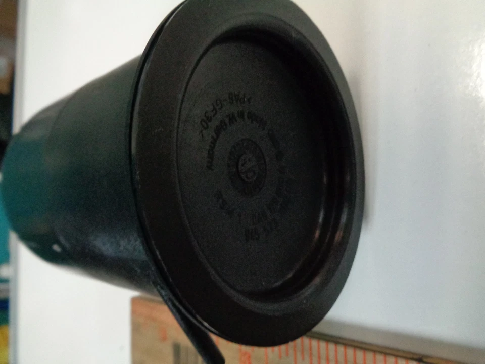 PORSCHE 924S 944 951 944S2 968 VACUUM RESERVOIR BOTTLE FOR AC GENUINE PORSCHE  - Image 2 of 4