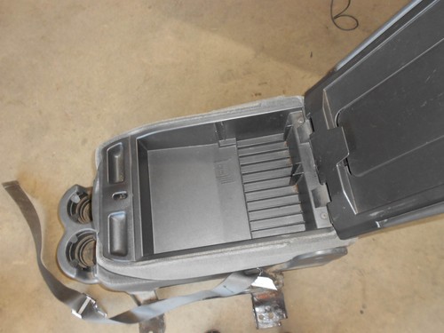 03-07 CHEVY SILVERADO 1500 CONSOLA CENTRAL ASIENTO DE SALTO TELA GRIS OSCURO - Imagen 5 de 12