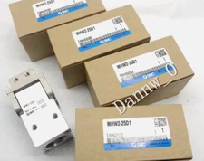 New in Box SMC MHW2-25D1 Cylinder/1