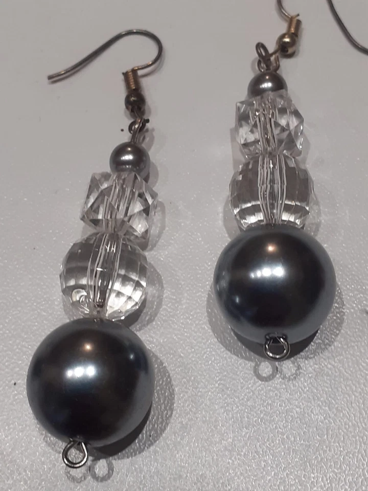 ORECCHINI PIETRA TRASPARENTE TIPO CRISTALLO COLORE GRIGIO SILVER ELEGANTI - Immagine 4 di 4