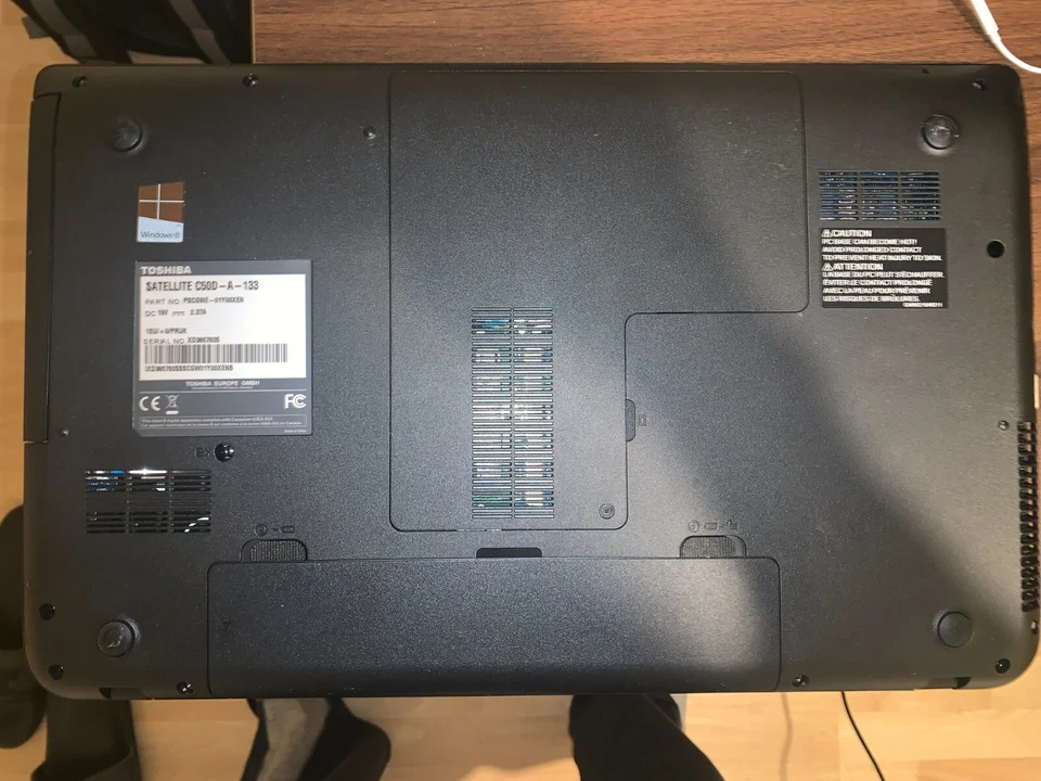 Toshiba Satellite C50D-A-133 15.6-inch Laptop (AMD E1-2100 1.0 GHz, 4 GB RAM, 50 - Image 4 of 4