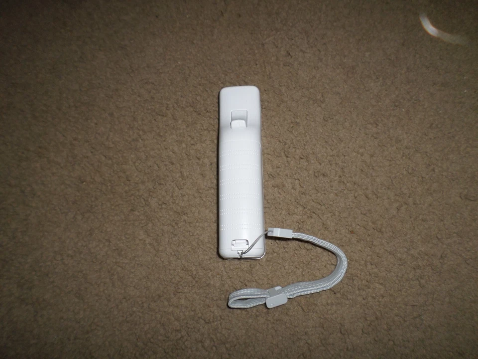 Old Skool Wireless Remote for Nintendo Wii and Wii U White - Image 2 of 3