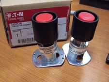 2) NEW CROUSE HINDS HAZARDOUS LOCATION PUSHBUTTON RED DEV12R LOT OF 2