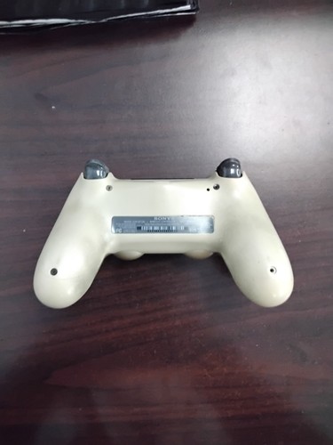 Sony PlayStation PS4 DualShock 4 Wireless Controller Gold PARTS ONLY - Picture 2 of 2
