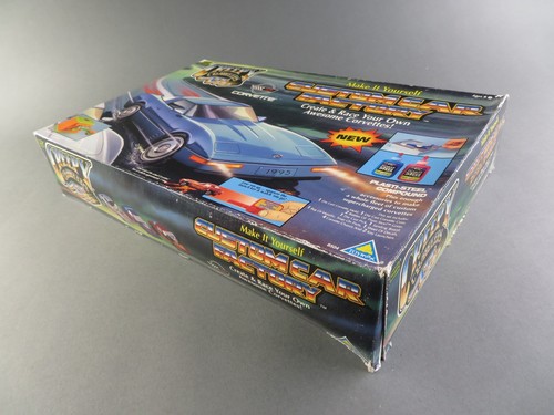 1995 TOYmax Creepy Crawlers Custom Car Factory Corvette geöffnet - Bild 5 von 10