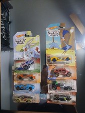 Hot Wheels 2020 Looney Tunes Set of 8 Road Runner Bugs Bunny Daffy Duck