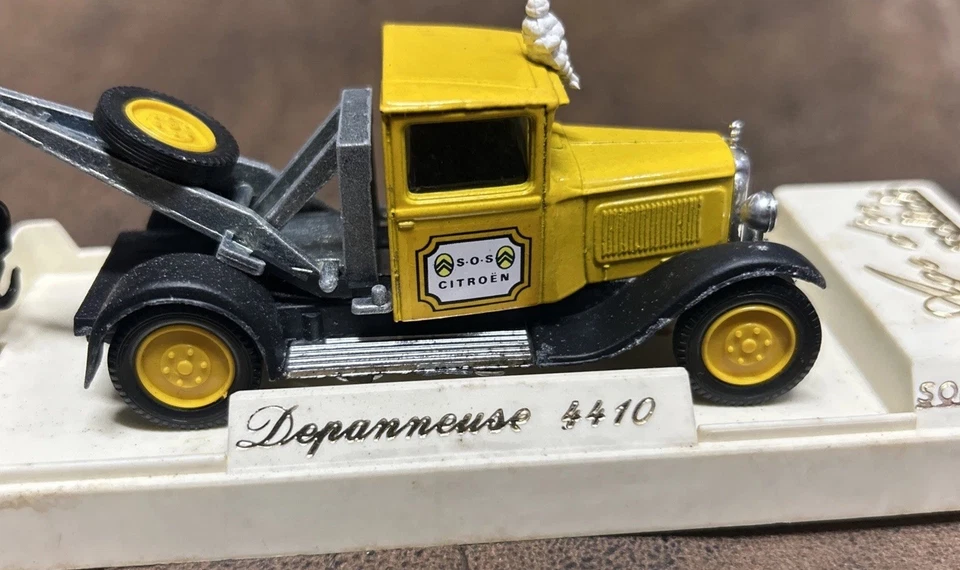 1/43 Solido Citroen Depanneuse 4410 Yellow  Diecast TOW TRUCK WRECKER  rare - Image 3 of 4
