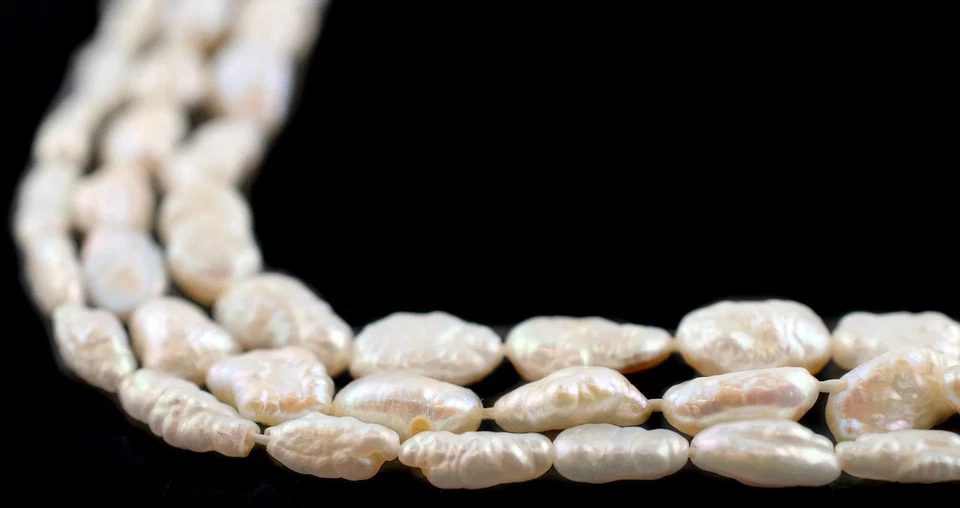 10 Strand Bundle: Vintage Japanese Rice Pearl Beads 5mm White Oval - Image 3 of 4