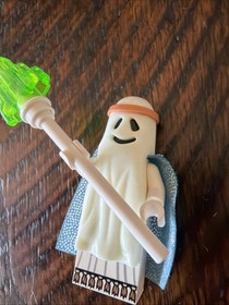 LEGO Movie Minifigure &ndash; Vitruvius Ghost Shroud 70818 - Glow in Dark!