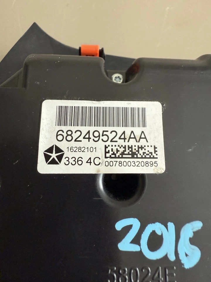 Jeep Cherokee KL AC Controls Climate Control Type 2014-2022 - Image 3 of 3