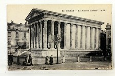 Old postcard 30 GARD NIMES LA MAISON CARREE S196