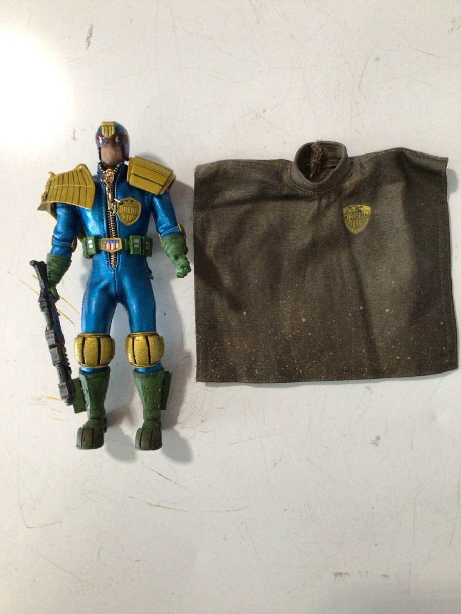 Mezco ONE:12 Collective Judge Dredd Previews Exclusive PX Loose as