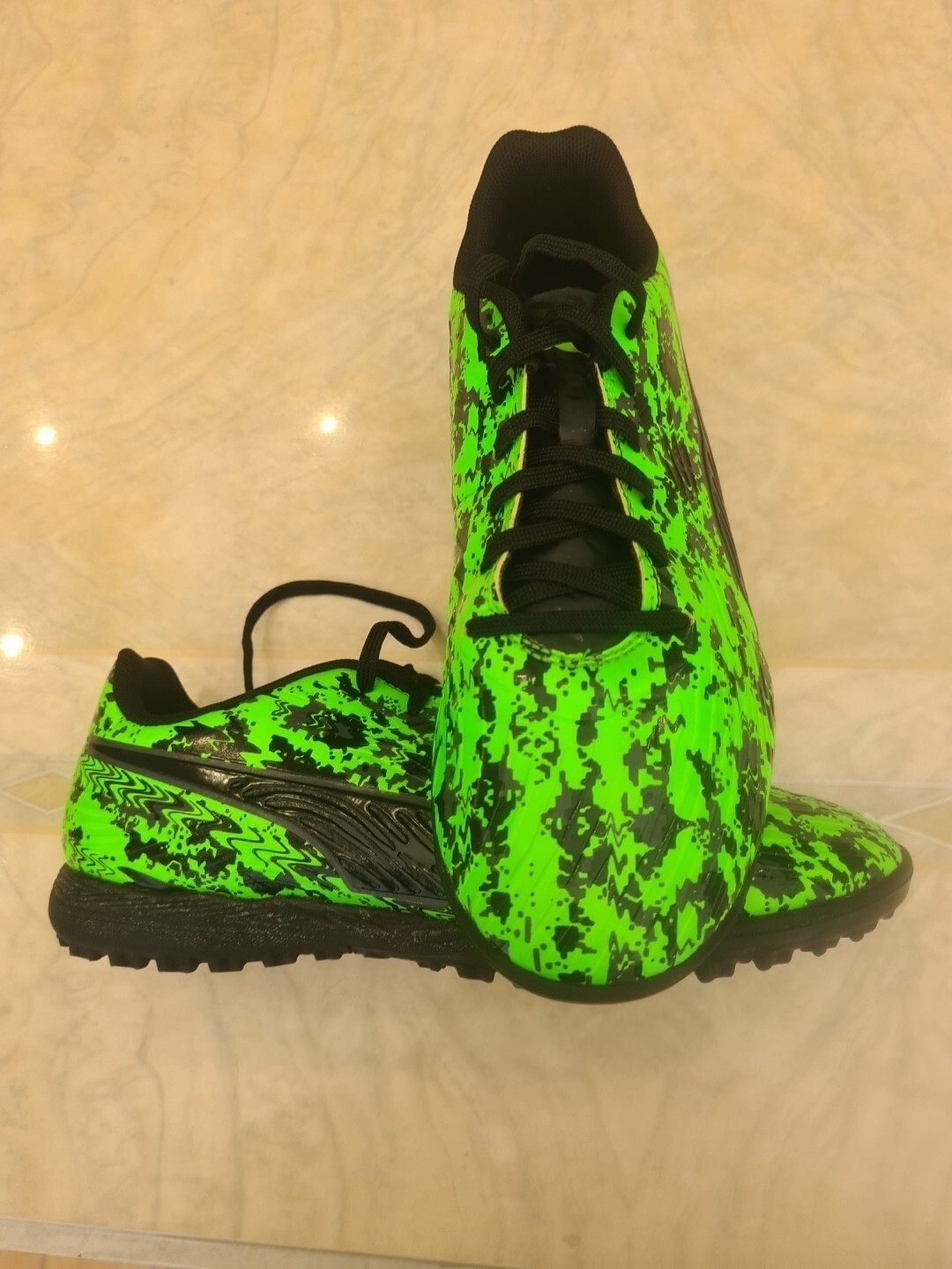 puma football boots Green Mix Size 7 eBay