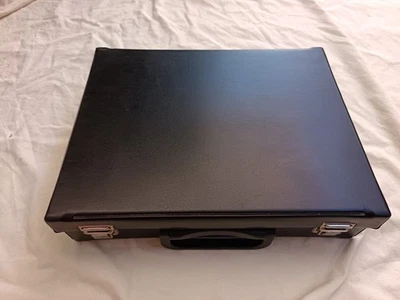 VALISE RANGEMENT VALISETTE MALLETTE VINTAGE 44x CASSETTES K7 AUDIO - Photo 1/4
