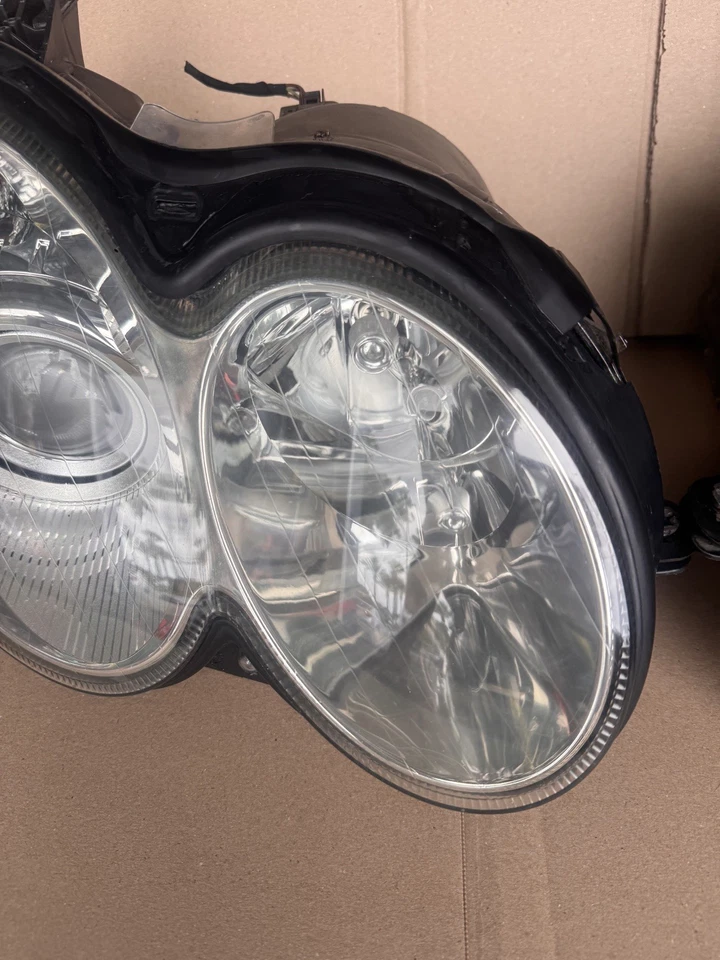 Faro derecho pasajero derecho xenón Mercedes Benz CLK CLK550 2007 2008 2009 OEM Foto 3 de 4