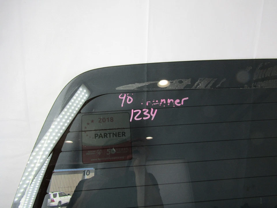 1996-2002 Toyota 4Runner Rear Liftgate Glass - Image 2 of 4