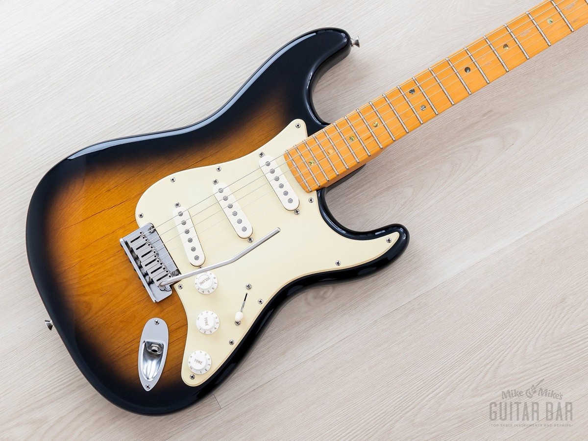 ギター Fender Stratocaster American deluxe 2006 Fender American Deluxe Stratocaster w/ V Neck, S1, SCN
