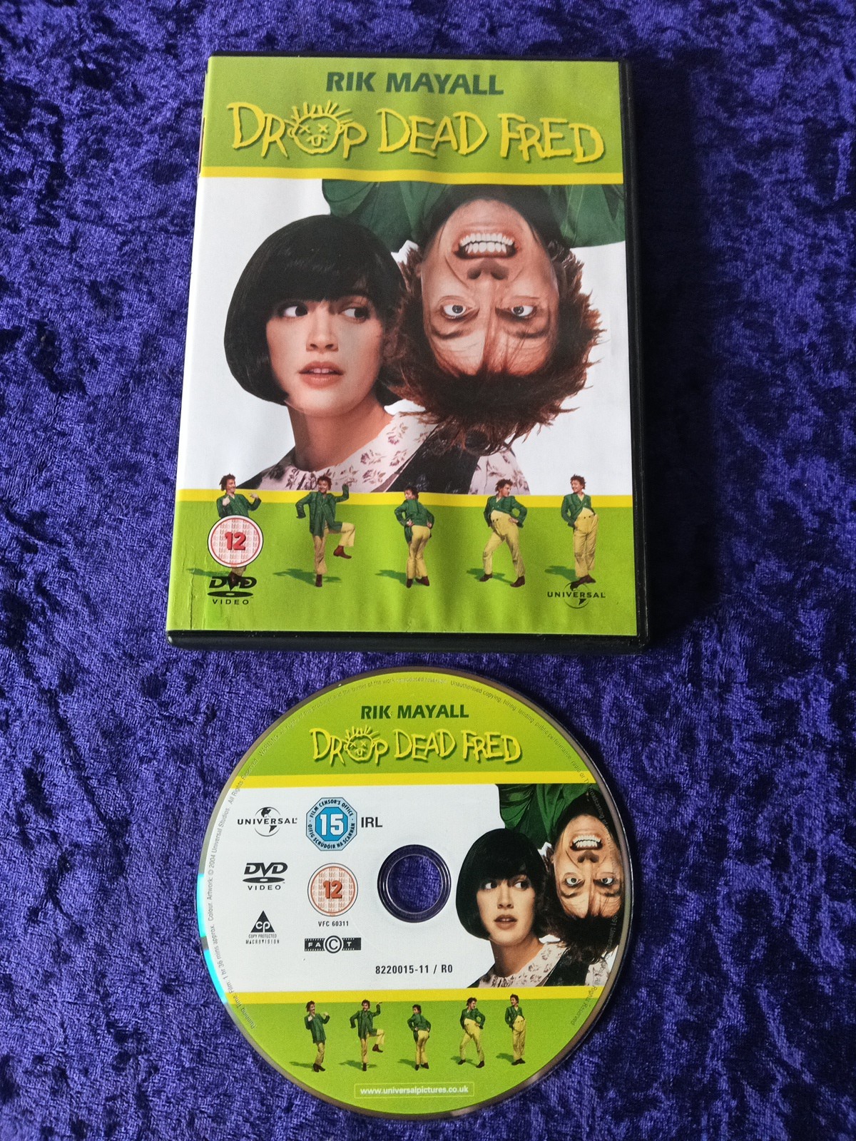 DVD DROP DEAD FRED RIK MAYALL PHOEBE CATES CARRIE FISHER COMEDY UK R2 DE JONG