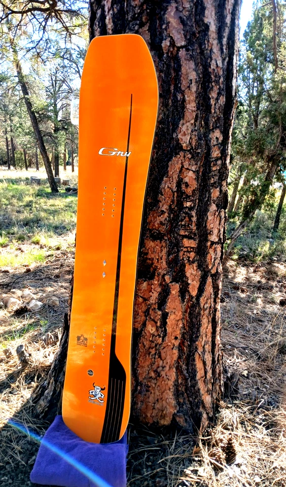 Snowboard GNU GREMLIN | 22/23 (Naranja) | 155 | Cintura 26,4 | ¡Hallazgo raro! ¡EXCELENTE ESTADO! 🤘 Foto 3 de 4