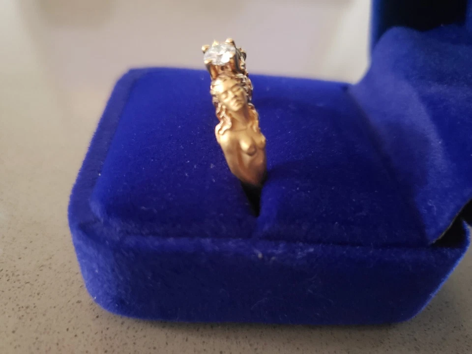 Carrera y Carrera womans 18k diamond ring Foto 3 de 4