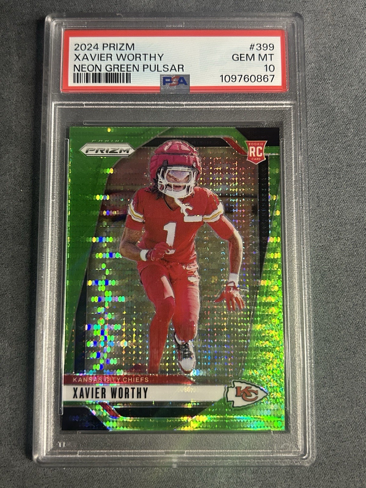 2024 Panini Prizm Rookies Xavier Worthy #399 Neon Green Pulsar Prizm (RC) PSA 10