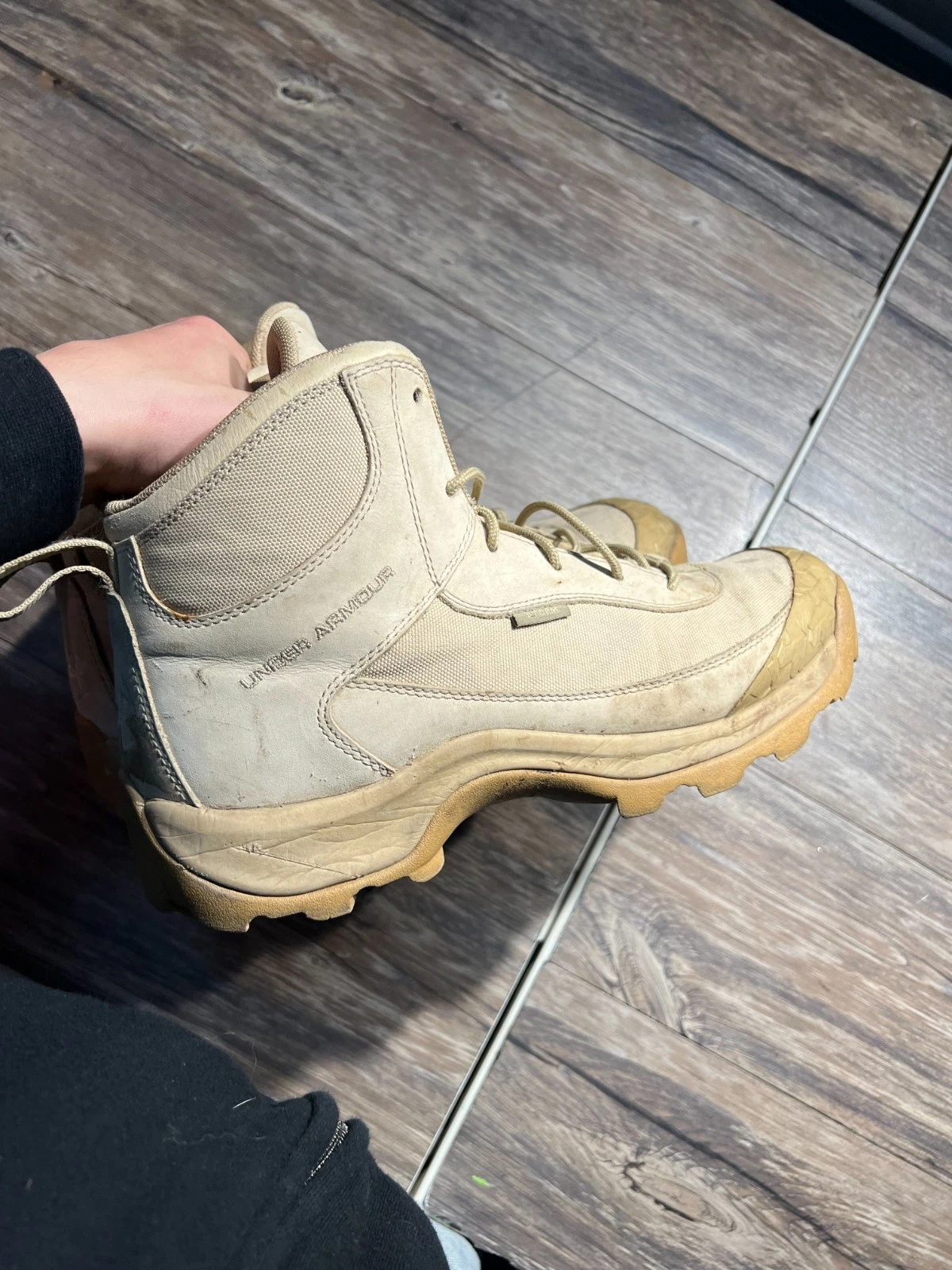 Under Armour 1239813-290 Hiking Boots Men 11 Tan Leather Outdoor Trail