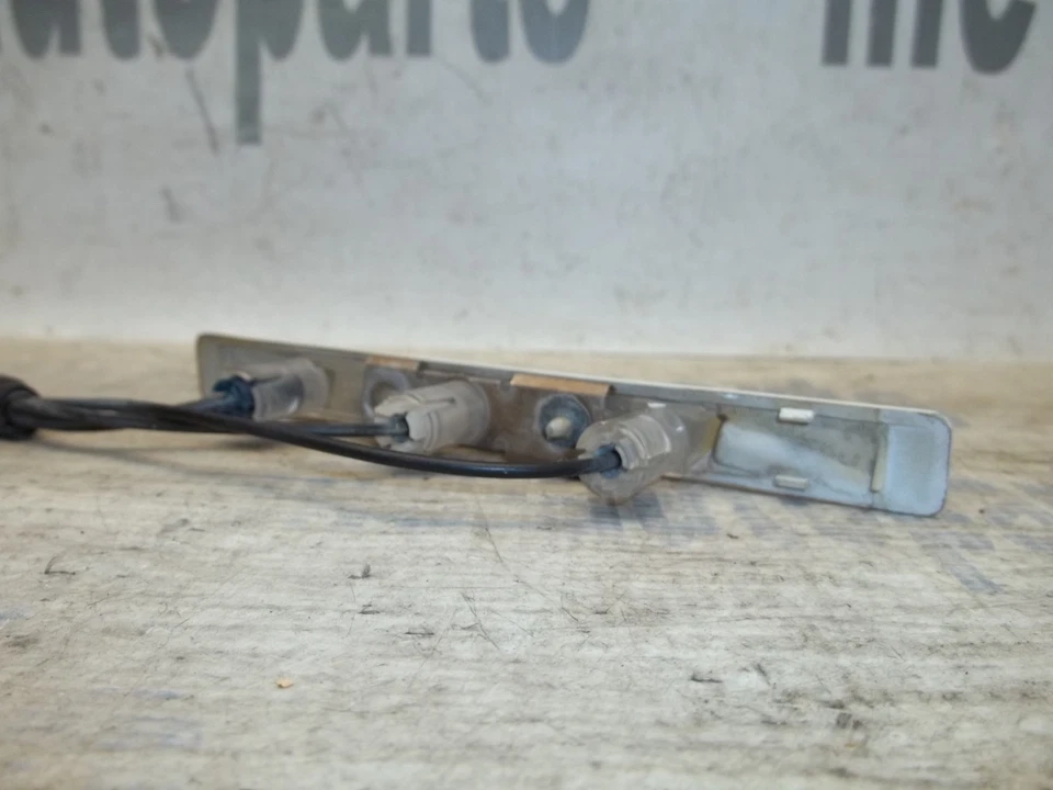 89-93 Cadillac Deville Fleetwood para-lama esquerdo carcaça de monitor de lâmpada de fibra óptica - Imagem 4 de 4