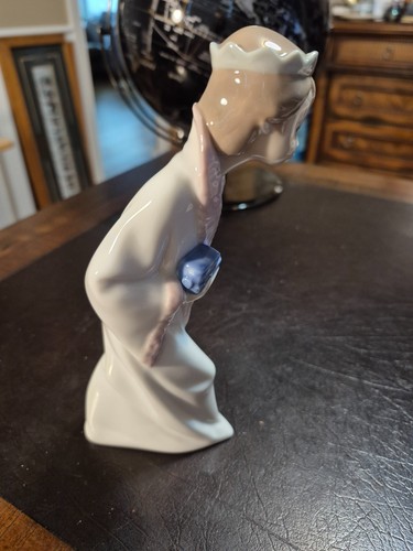 VINTAGE Lladro Porcelain Nativity Figurine King Gaspar #4674, Spain W/BOX - Picture 4 of 5