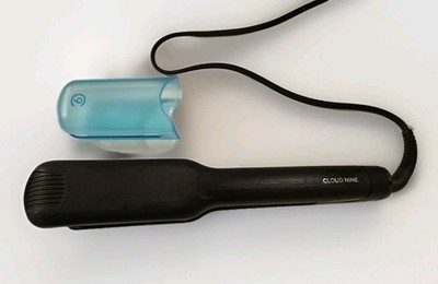 Hochwertiges Glätteisen C9 Cloud Nine
