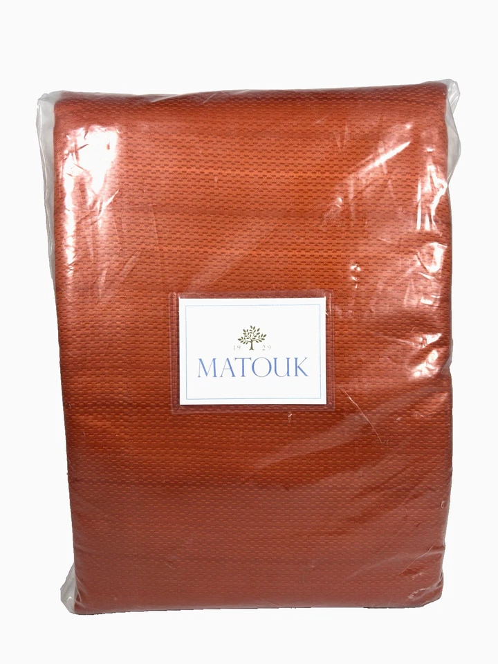 Matouk Augusta Coverlet Queen M130 Saffron Matelassé Luxury Bedding - Image 2 of 4