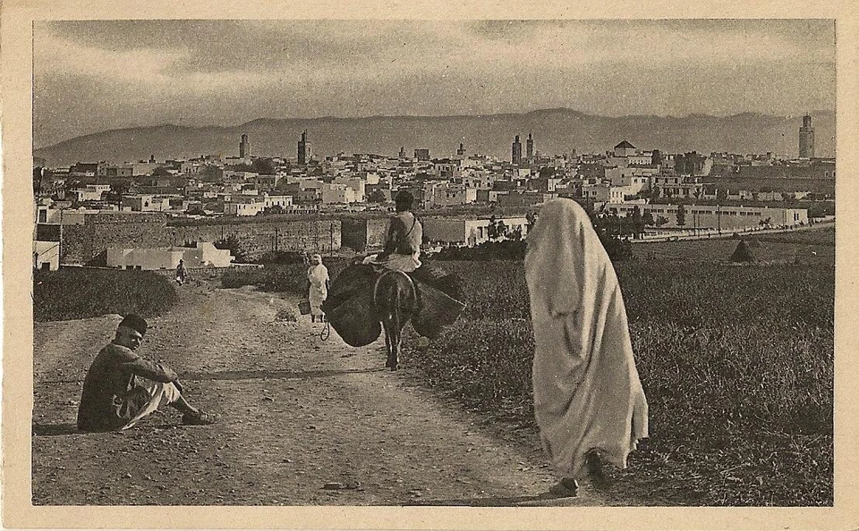 CARTE POSTALE AFRIQUE MAROC MEKNES VUE GENERALE ET LA VILLE INDIGENE - Photo 1/1