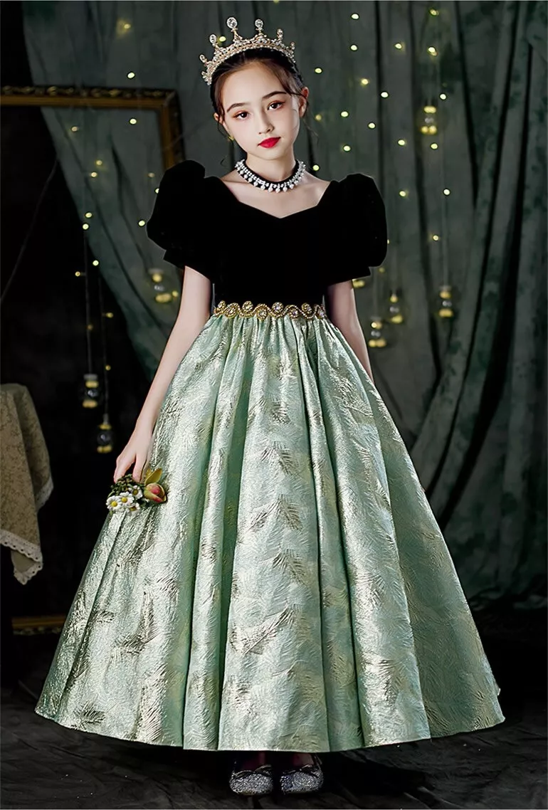 Flower Fairy Black Floral Prom Dresses 2024 Embroidered Sequins  Off-The-Shoulder Floor-Length / Long A-Line / Princess Formal Dresses