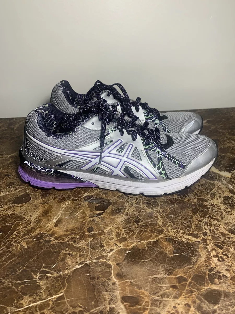 Asics women's 2025 sneakers size 9