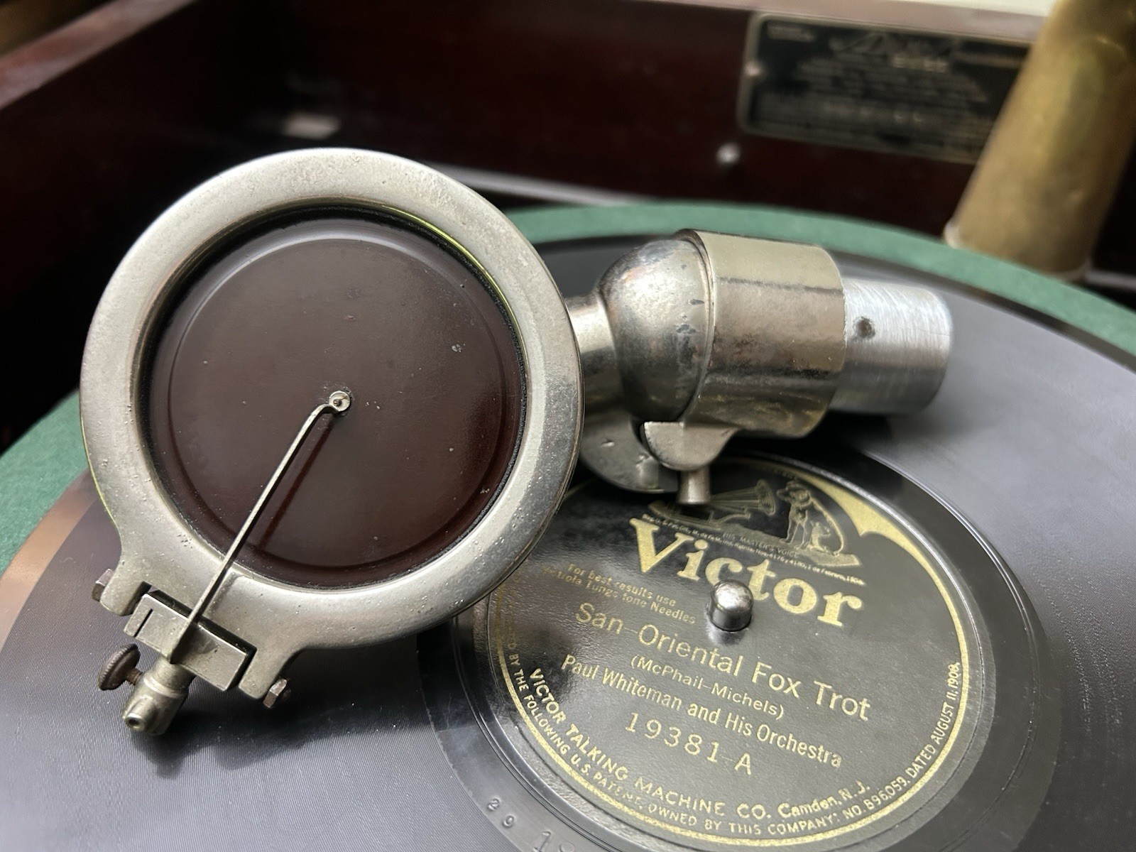 COMPLETELY SERVICED Edison Diamond Disc Phonograph  78 Rpm Lateral Adapter ￼