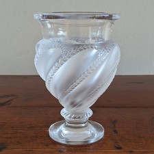 Lalique Vase Ermenonville, Kristall-Glas teilmattiert, Signiert: Lalique France
