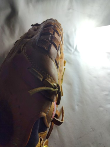 Louisville Slugger LPS26B 12.75" Glove Wade Boggs RHT Flex Back Pre-Owned - Picture 10 of 16