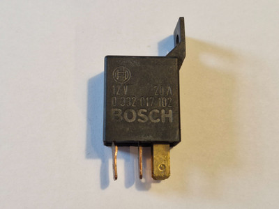 Gebrauchtes Relais original BOSCH Multifunktion 0332017102