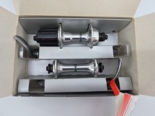 NOS Shimano 600 Ultegra FreeHub Tricolore FH-6402QR 28H 141x130N Made In Japan 