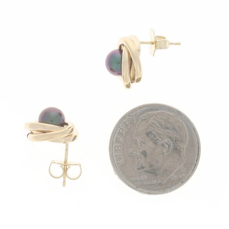 Aretes de perlas cultivadas de oro amarillo 14k círculos entrelazados perforados tratados Foto 4 de 4