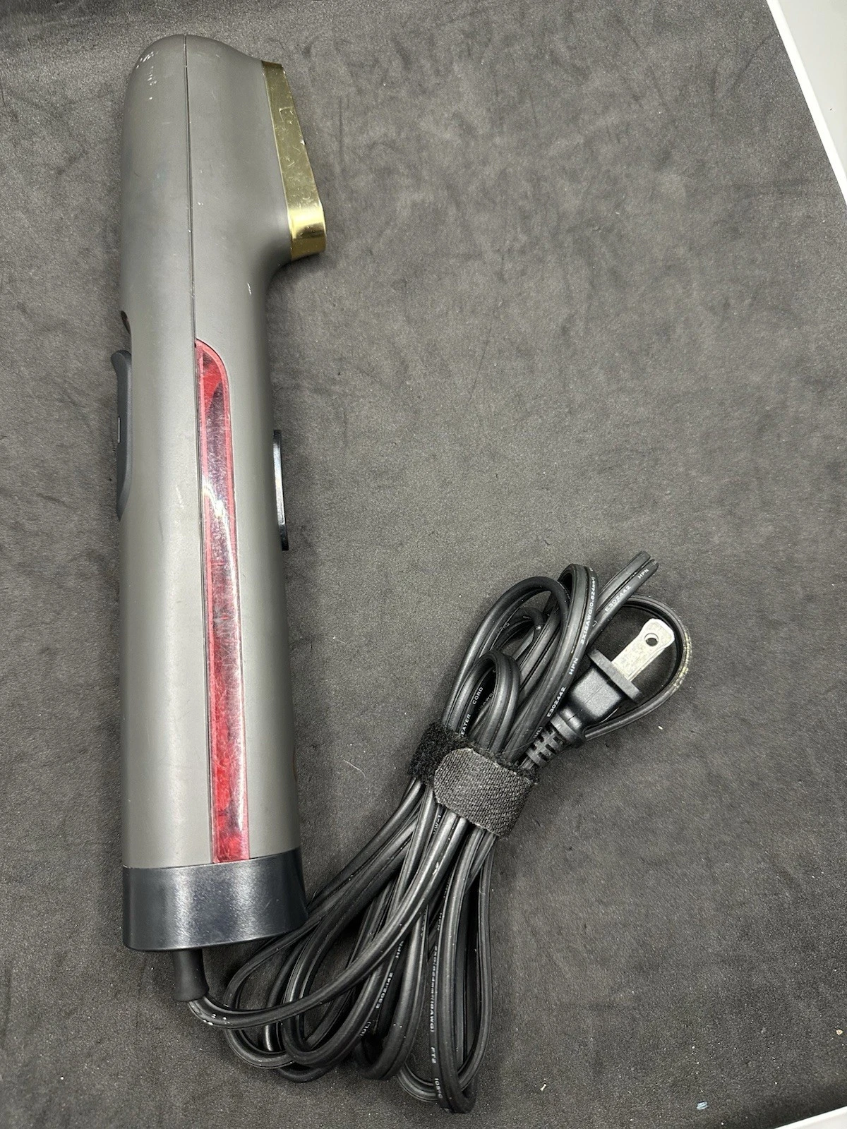 Chi 11580 Black 120V Portable Handheld Compact Clothes Steamer - H18
