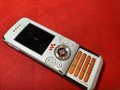 First Looks: Sony Ericsson W880i 3G Walkman Phone - HardwareZone