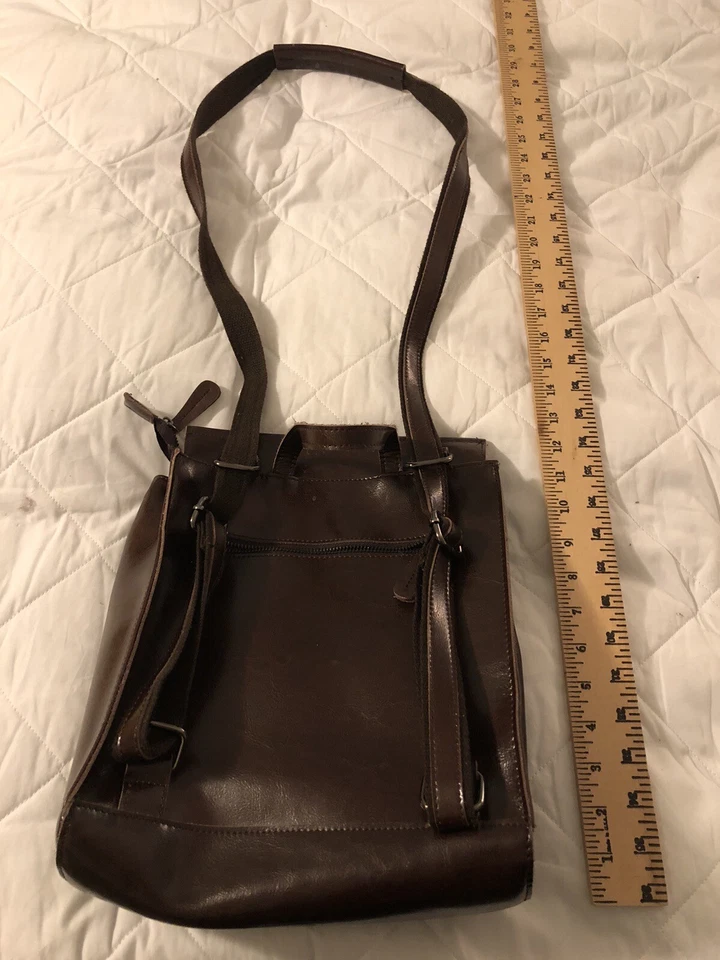 Mochila Cartera Realer Marrón Cuero Vegano Sin Etiqueta Foto 2 de 4