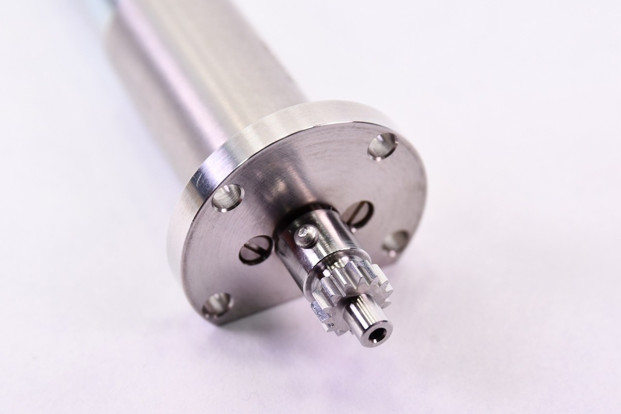 FAULHABER 24 V DC Micromotor + 14/1 Planetary Gearhead 43:1 13 mm Motor / 14 mm