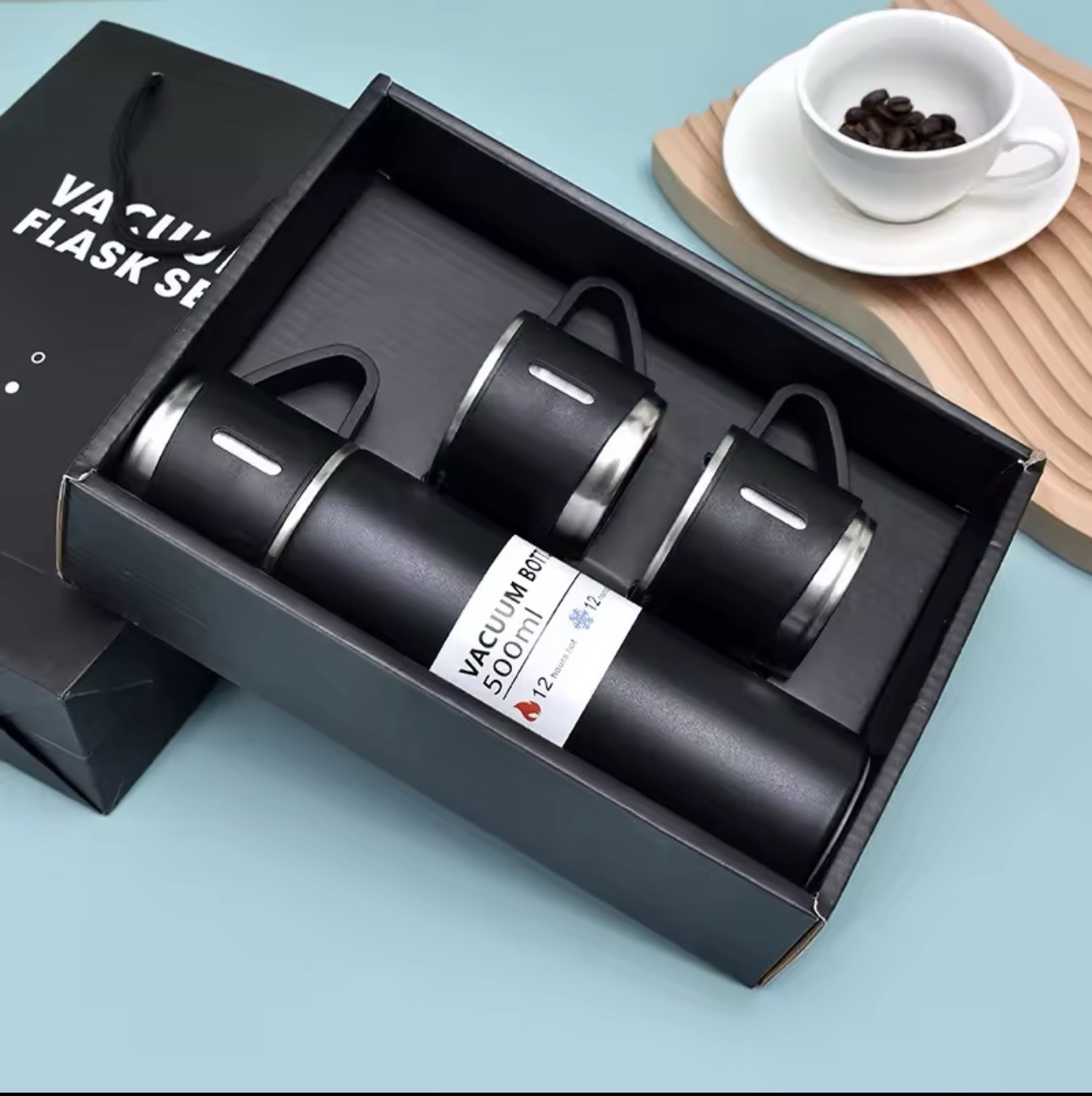 Stainless Steel Vacuum Water Flask Insulated Bottle With Cup for Drinks Hot/Cold