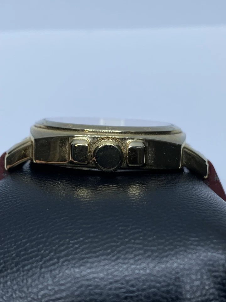 Coach 34mm WR 30m Designer Quartz Ladies Watch - Image 2 of 4