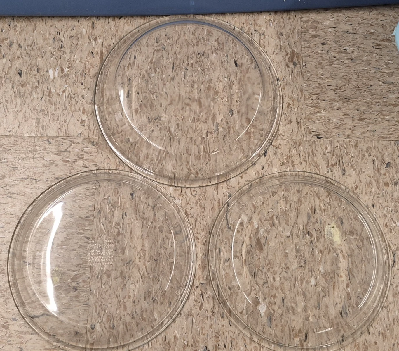 Lot of 3 Vintage Pyrex Pie Plates Dish Baking Pan Clear 209 23cm & 210 25cm